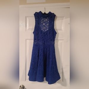 Juniors lace dress